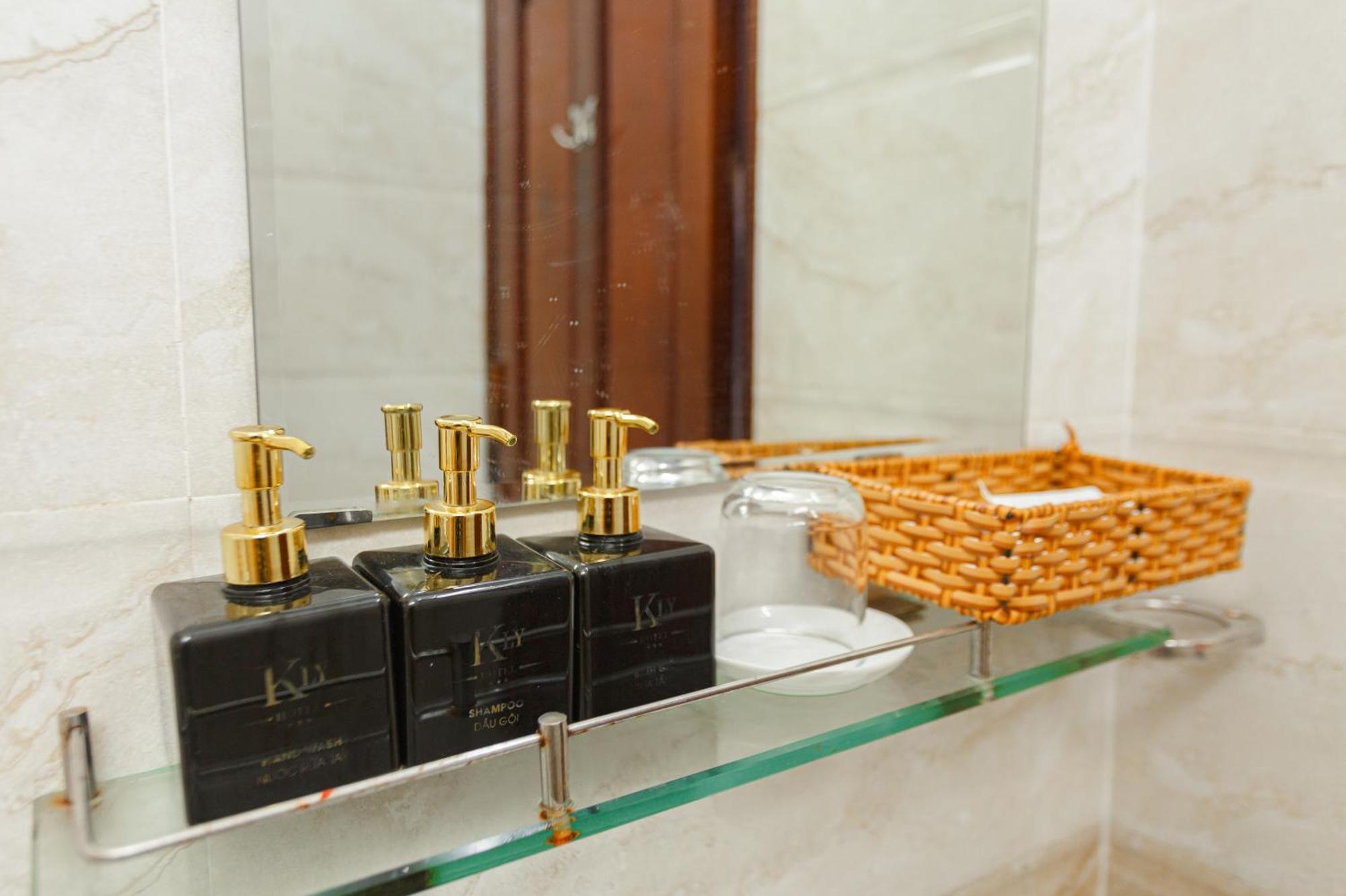 Kly Hotel Huế Kültér fotó