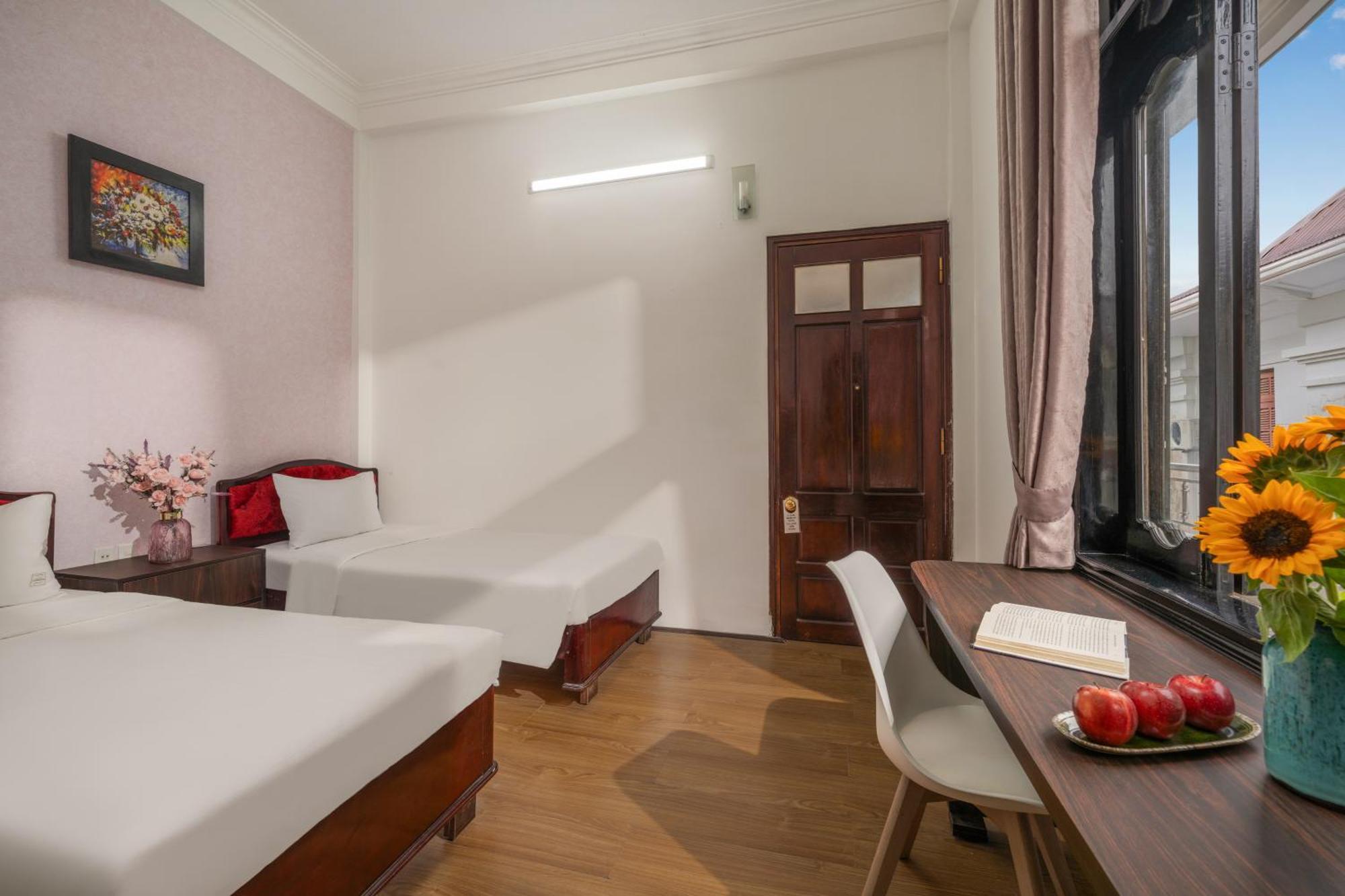 Kly Hotel Huế Kültér fotó