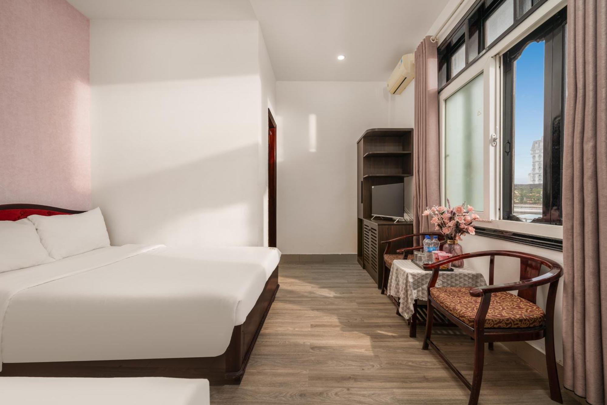 Kly Hotel Huế Kültér fotó